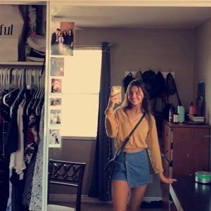 Meet your Posher, Layla